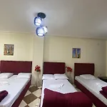 Pyramid Stars Inn