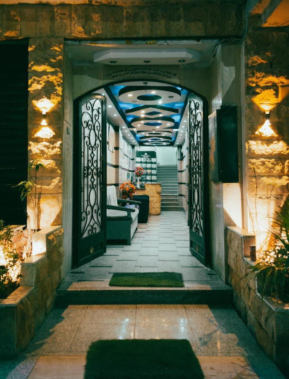Pyramid Stars Cairo